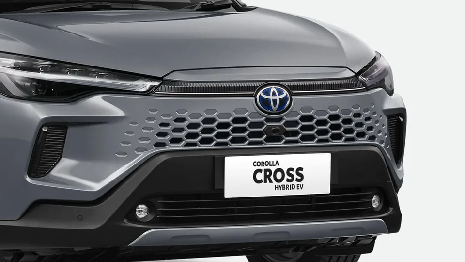 Detail eksterior Toyota Corolla Cross (New Grille Bumper Design) untuk pembeli di Samarinda (review corolla cross)