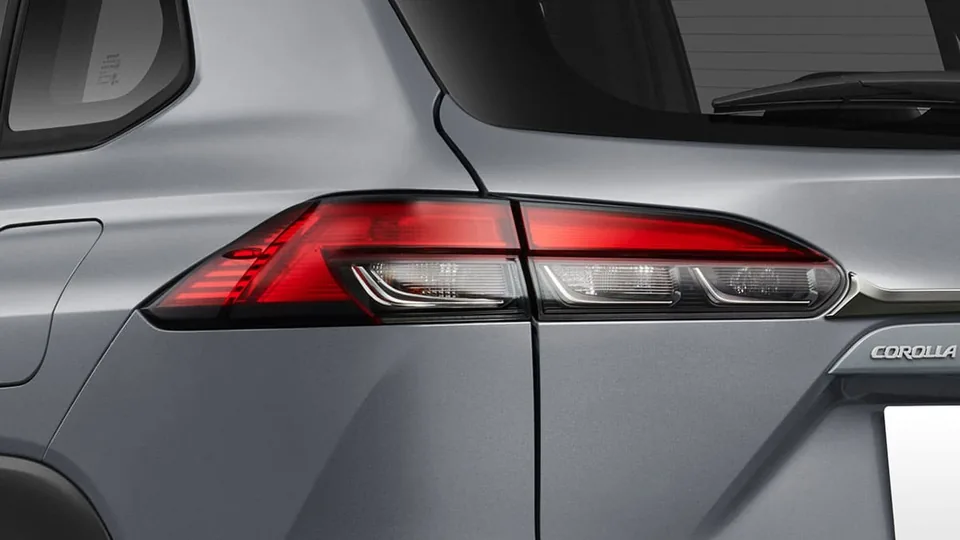 Eksterior Toyota Corolla Cross: New Rear Combination Lamp – referensi diskon corolla cross hybrid