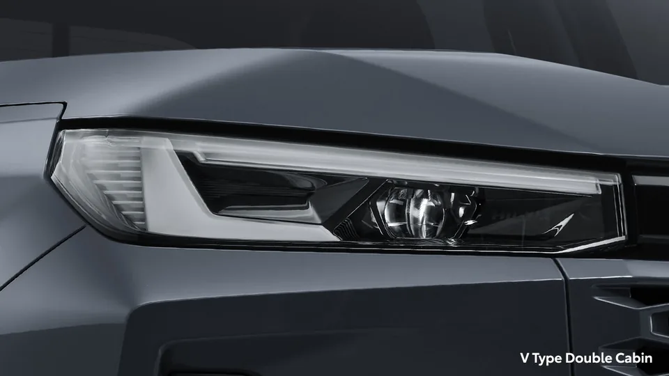 Tampak luar Toyota Hilux – LED Headlamp Design; harga OTR Samarinda mulai Rp 490.772.000 (daftar harga toyota hilux single cabin 4x4)