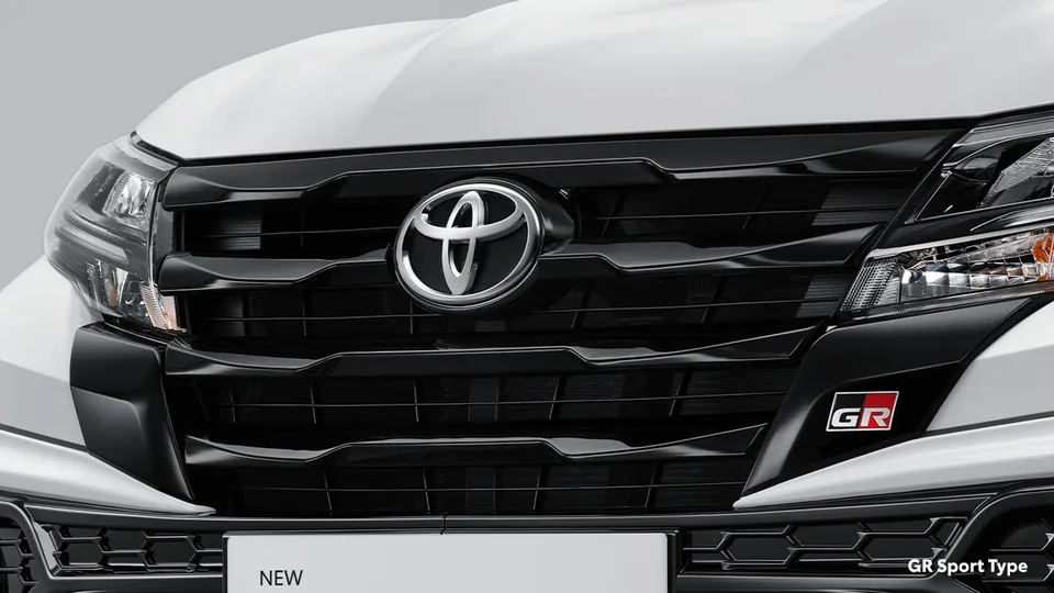 Foto detail bodi Toyota Rush: New Black Glossy Front Grille Ornament (dp rush)