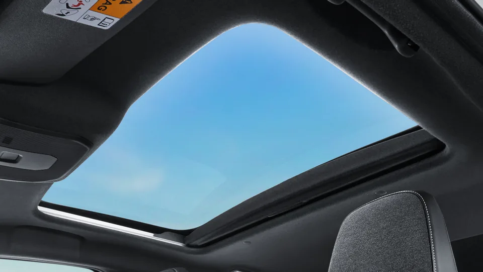 Kabin Toyota Urban Cruiser (New Panoramic Roof) untuk pencarian dimensi urban cruiser