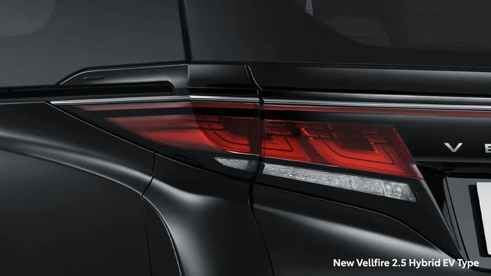 Eksterior Toyota Vellfire: Rear Combination Lamp and Rear Fog Lamp – referensi warna vellfire
