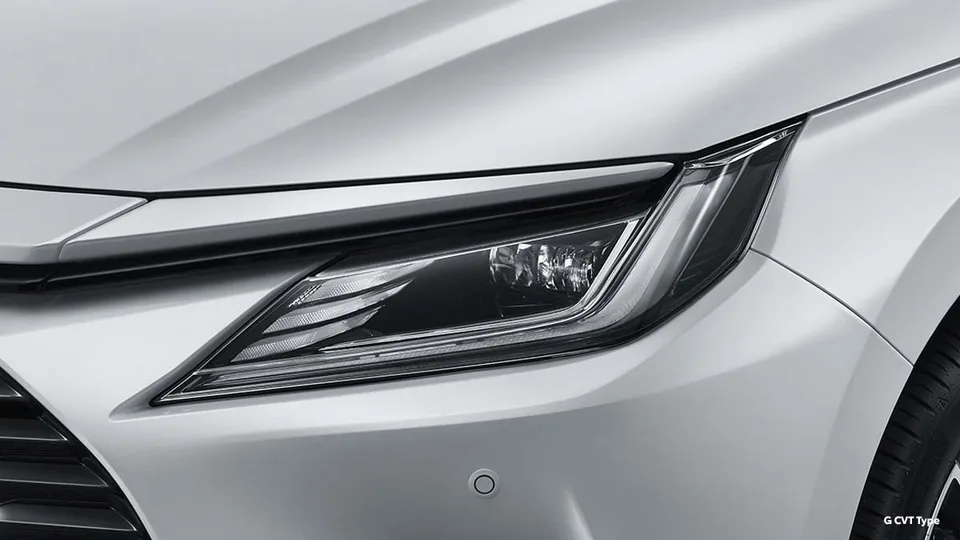 Foto detail bodi Toyota Vios: Impressive Headlamp (harga onderdil vios)
