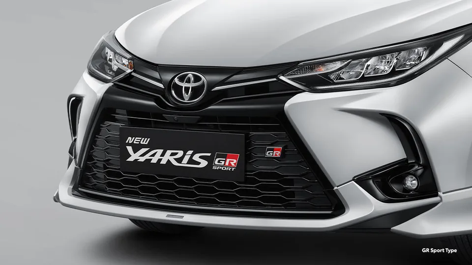 Detail eksterior Toyota Yaris (New Front Look with GR Emblem) untuk pembeli di Samarinda (promo yaris)